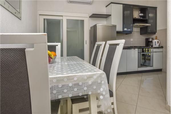 Apartment A2, for 4 persons
