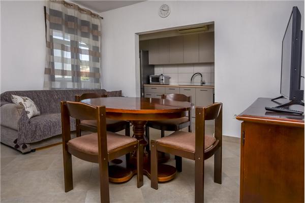 Apartment A1, for 8 persons
