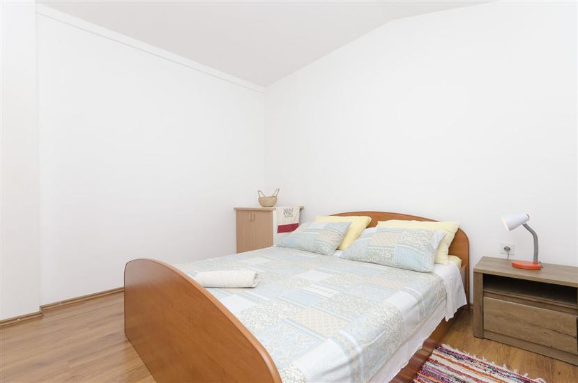 Apartment A6, for 6 persons