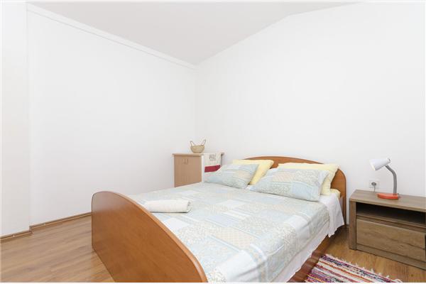 Apartment A6, for 6 persons