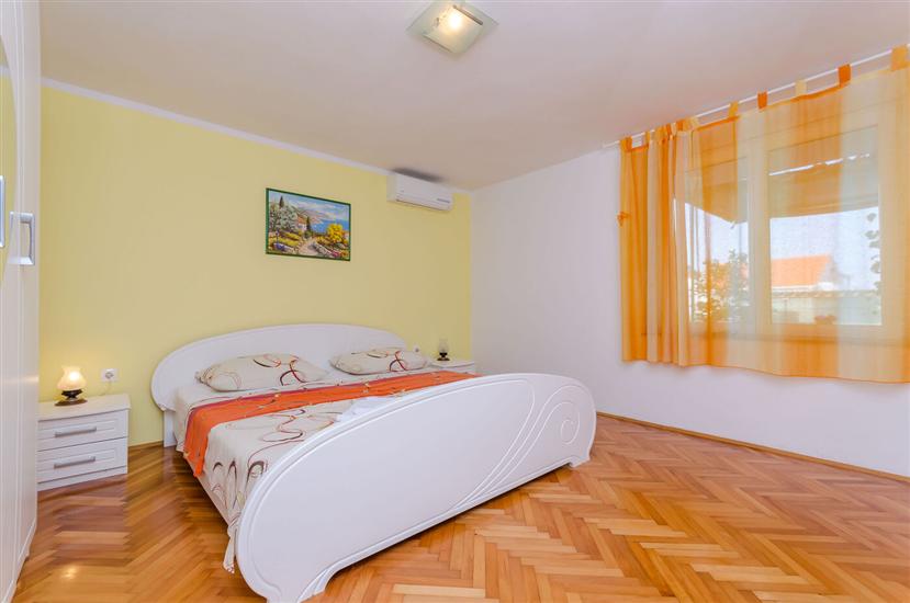 Apartment A4, for 4 persons