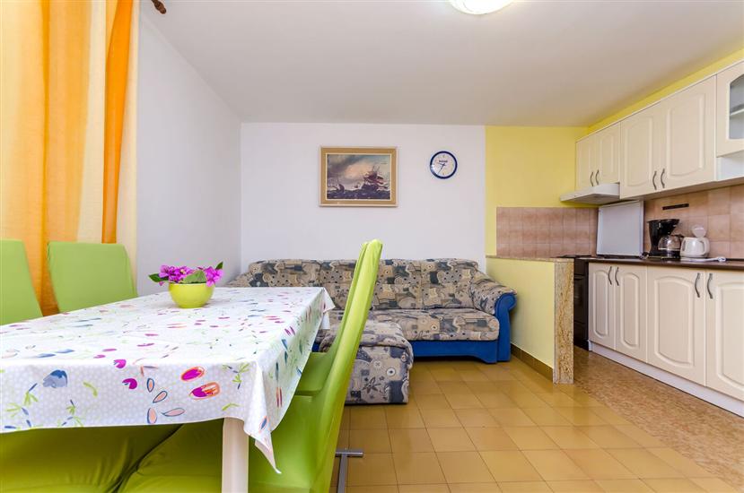 Apartment A4, for 4 persons