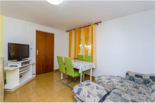Apartment A4, for 4 persons