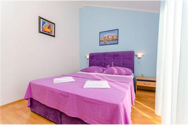 Apartment A1, for 5 persons