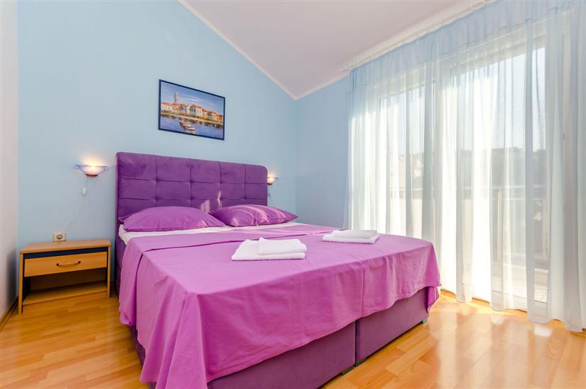 Apartment A1, for 5 persons