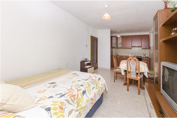 Apartment A1, for 2 persons
