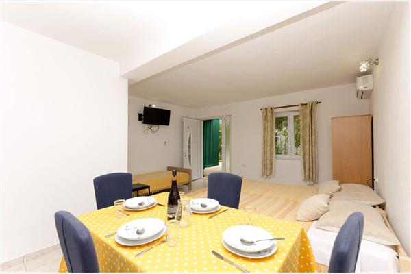 Apartment A2, for 2 persons