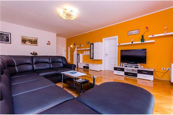 Apartment A3, for 9 persons