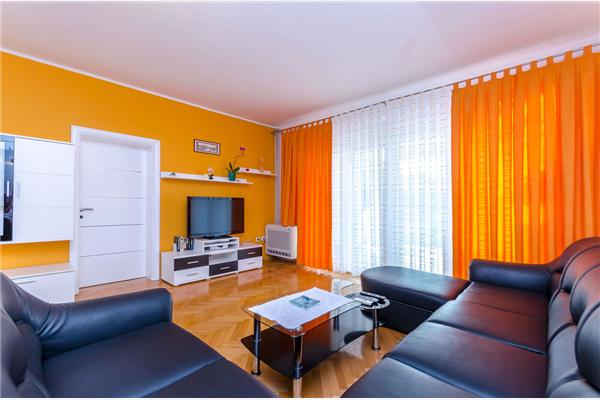 Apartment A3, for 9 persons
