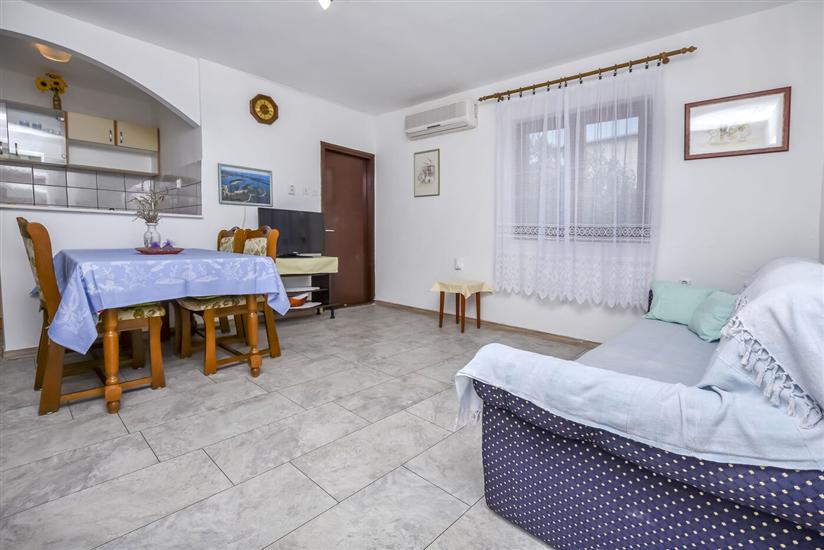 Apartment A2, for 4 persons