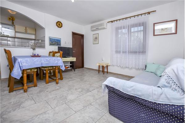 Apartment A2, for 4 persons