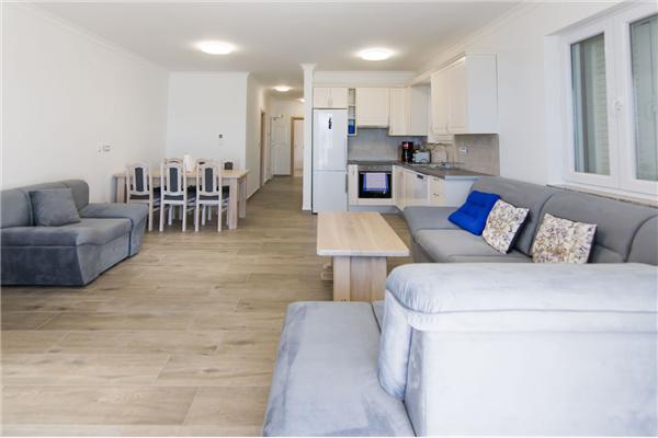 Apartment A4, for 6 persons