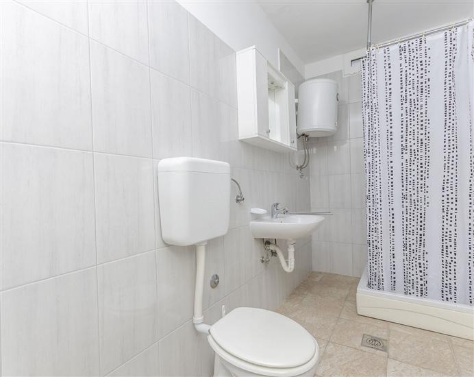 Room S1, for 2 persons