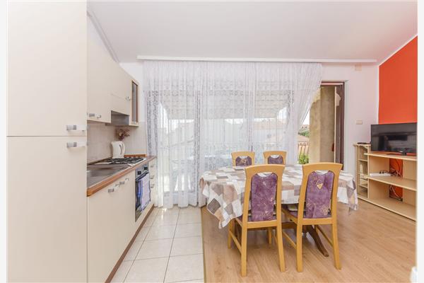 Apartment A4, for 4 persons