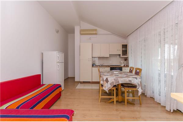 Apartment A4, for 4 persons