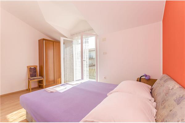 Apartment A4, for 4 persons