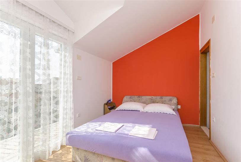 Apartment A4, for 4 persons