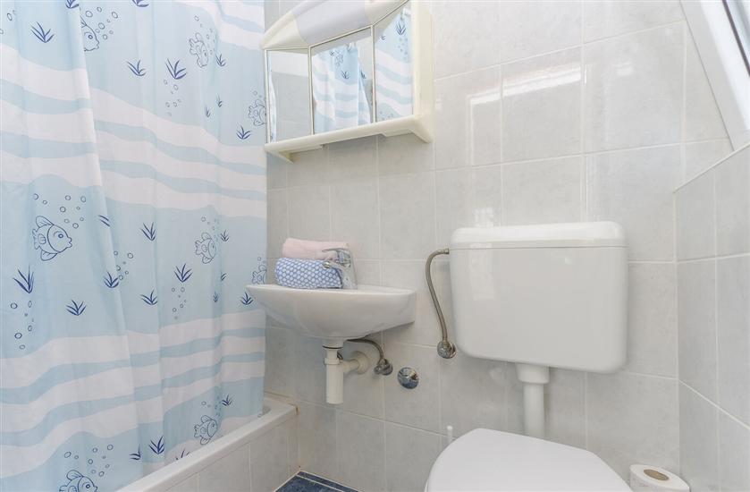 Apartment A4, for 4 persons