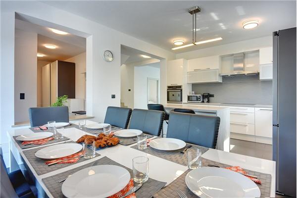 House K1, for 14 persons