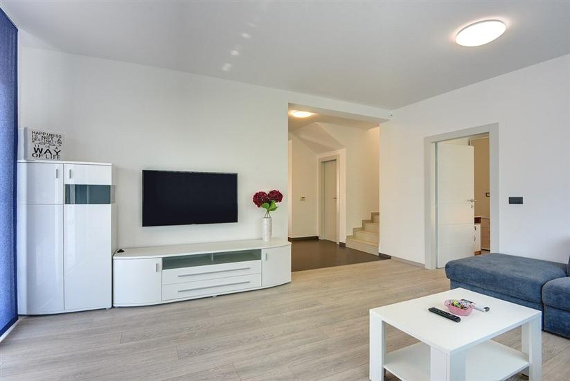 House K1, for 14 persons