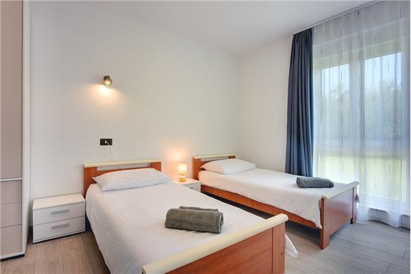 House K1, for 14 persons