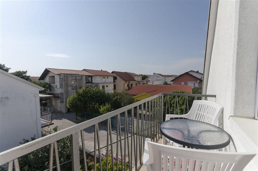 Room S4, for 2 persons