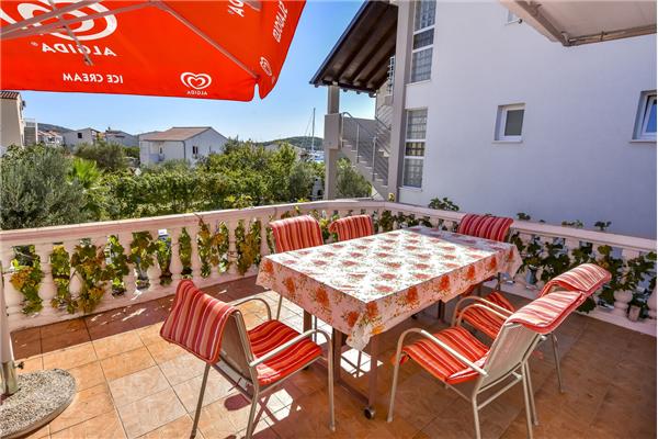 Apartment A2, for 4 persons