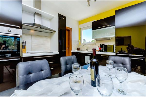 Apartment A1, for 8 persons