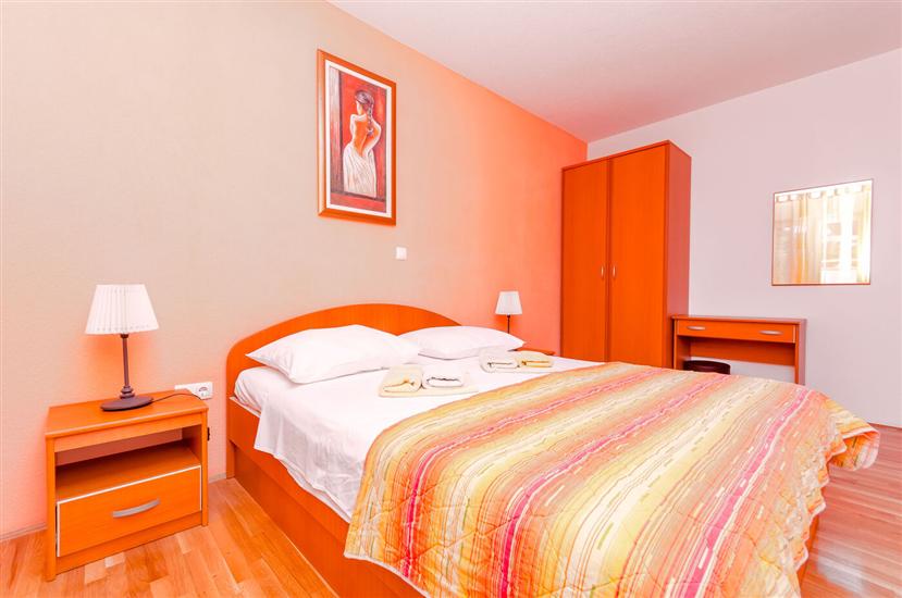 Apartment A1, for 8 persons