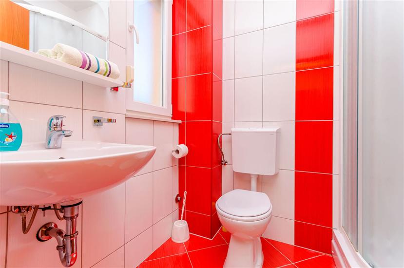 Apartment A1, for 8 persons