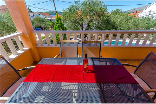 Apartment A1, for 8 persons