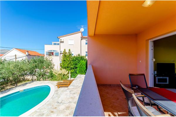 Apartment A1, for 8 persons