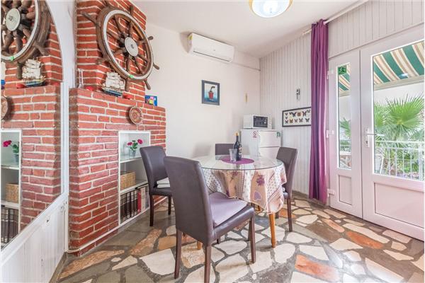 Apartment A2, for 4 persons