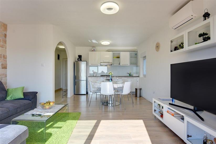 Apartment A1, for 6 persons