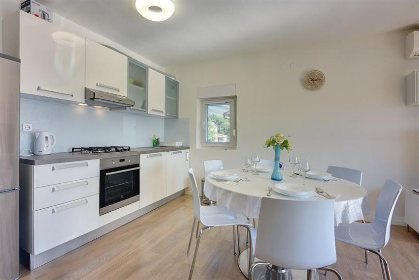 Apartment A1, for 6 persons