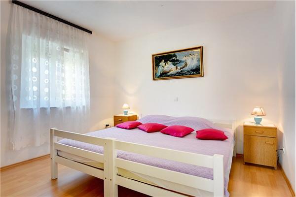Apartment A1, for 6 persons