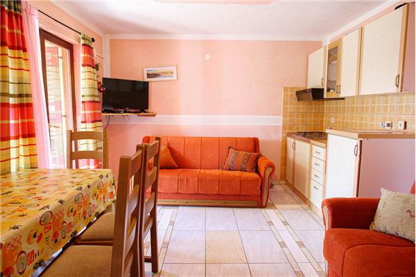Apartment A2, for 5 persons