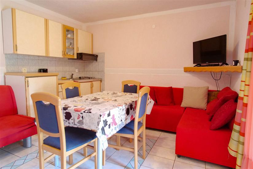 Apartment A3, for 5 persons