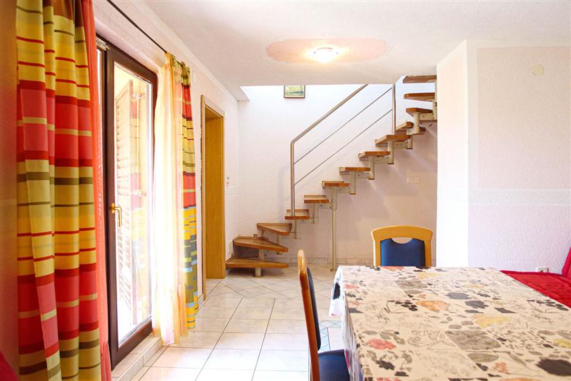 Apartment A3, for 5 persons