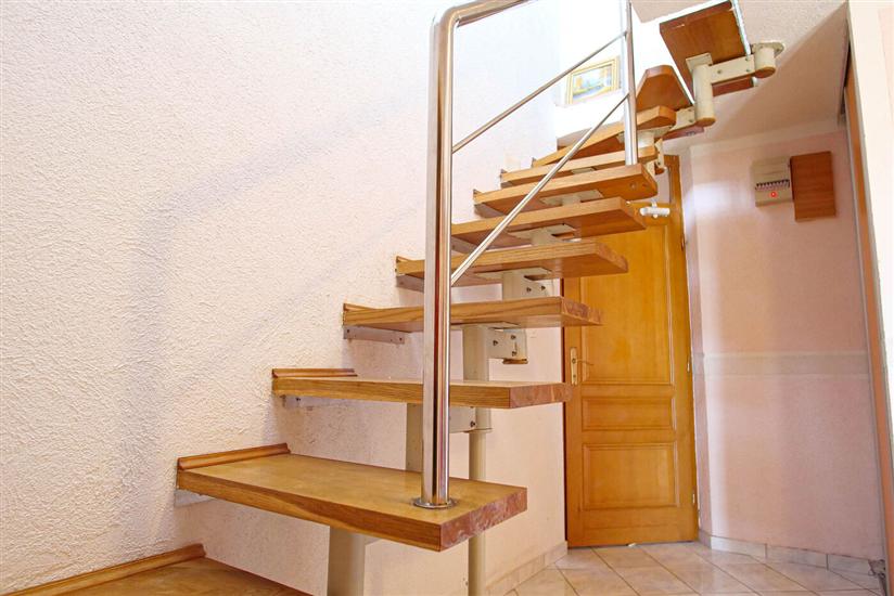 Apartment A3, for 5 persons