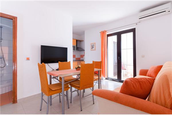 Apartment A2, for 4 persons