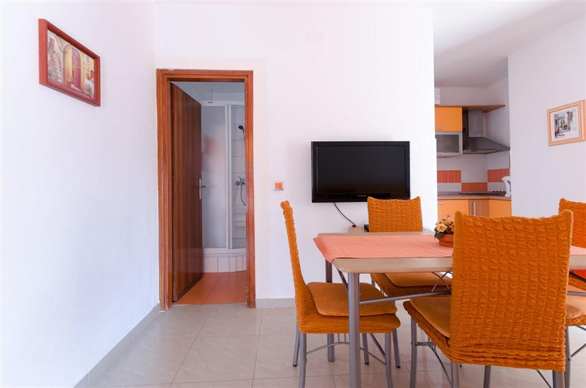 Apartment A2, for 4 persons