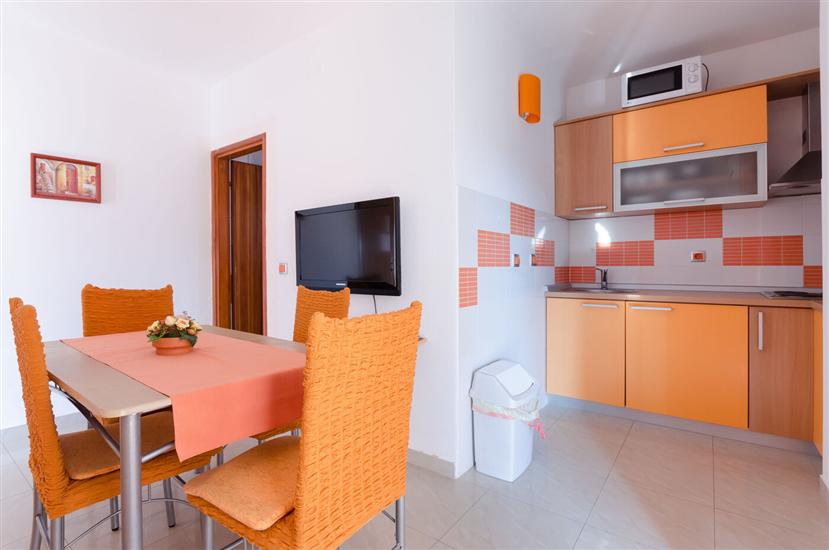 Apartment A2, for 4 persons