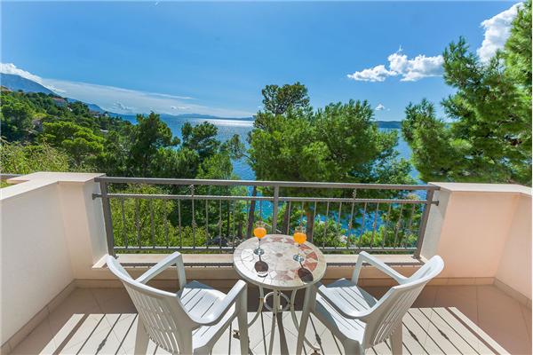 Apartment A1, for 7 persons