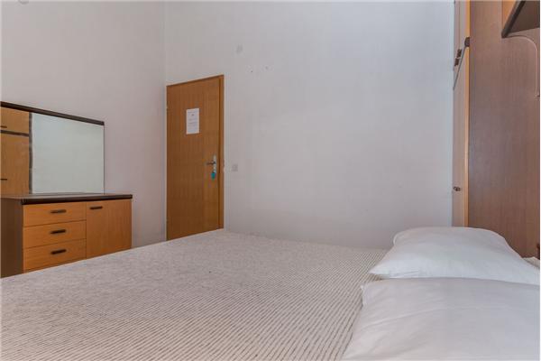 Apartment A1, for 7 persons