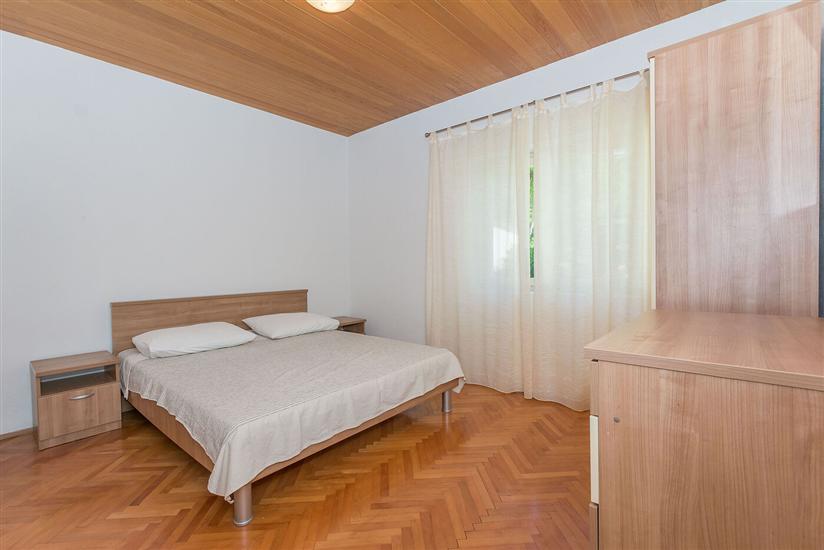 Apartment A1, for 7 persons