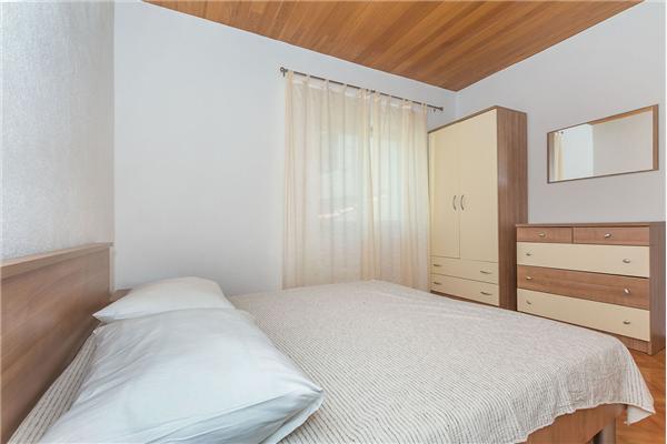 Apartment A1, for 7 persons