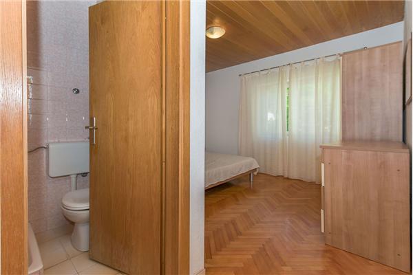 Apartment A1, for 7 persons