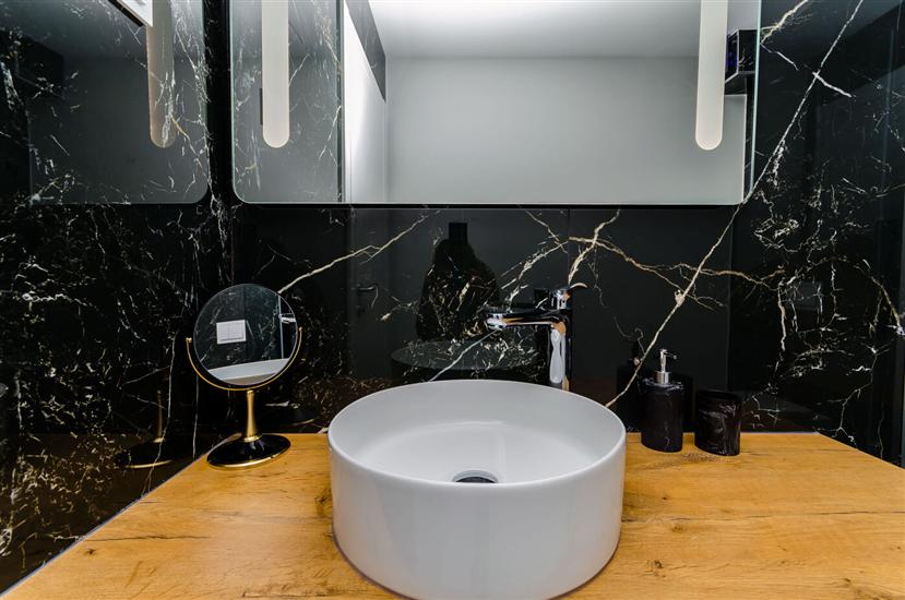 Apartment A1, for 8 persons