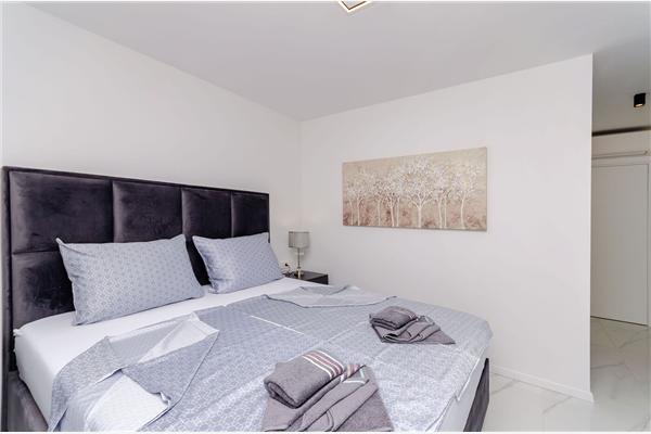 Apartment A1, for 8 persons